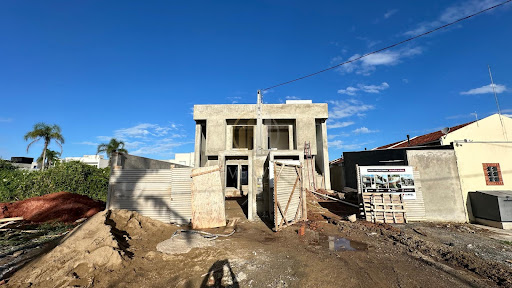 Sobrado  em Balneário Brejatuba - Guaratuba, PR