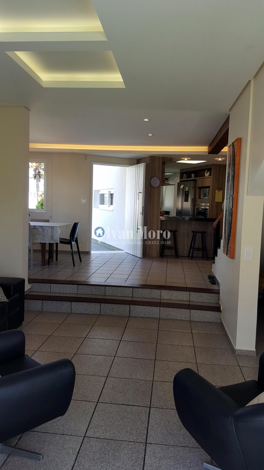 Casa para alugar com 4 quartos, 4 suítes, 3 vagas e 250m² no Daniela, Florianópolis (SC) — foto 23 de 30