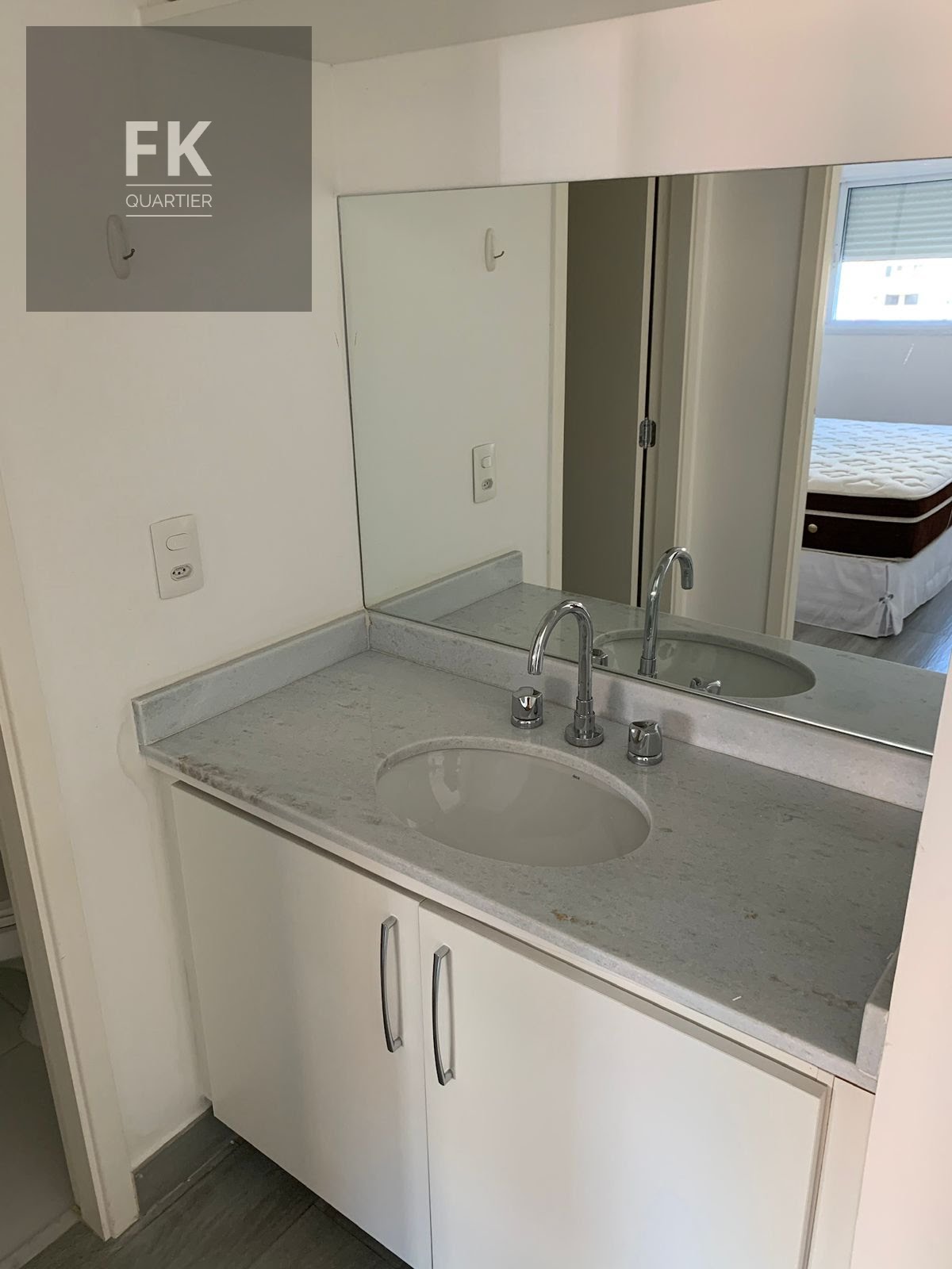 Apartamento à venda com 1 quarto, 1 suíte e 1 vaga no Alphaville Industrial, Barueri (SP) — foto 2 de 6
