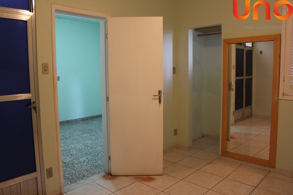 Casa à venda com 6 quartos, 2 suítes, 2 vagas e 400m² no Centro, Campos dos Goytacazes (RJ) — foto 13 de 19