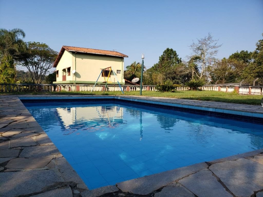 Rural à venda com 2000m² de terreno no Jardim São Jorge, Arujá — foto principal