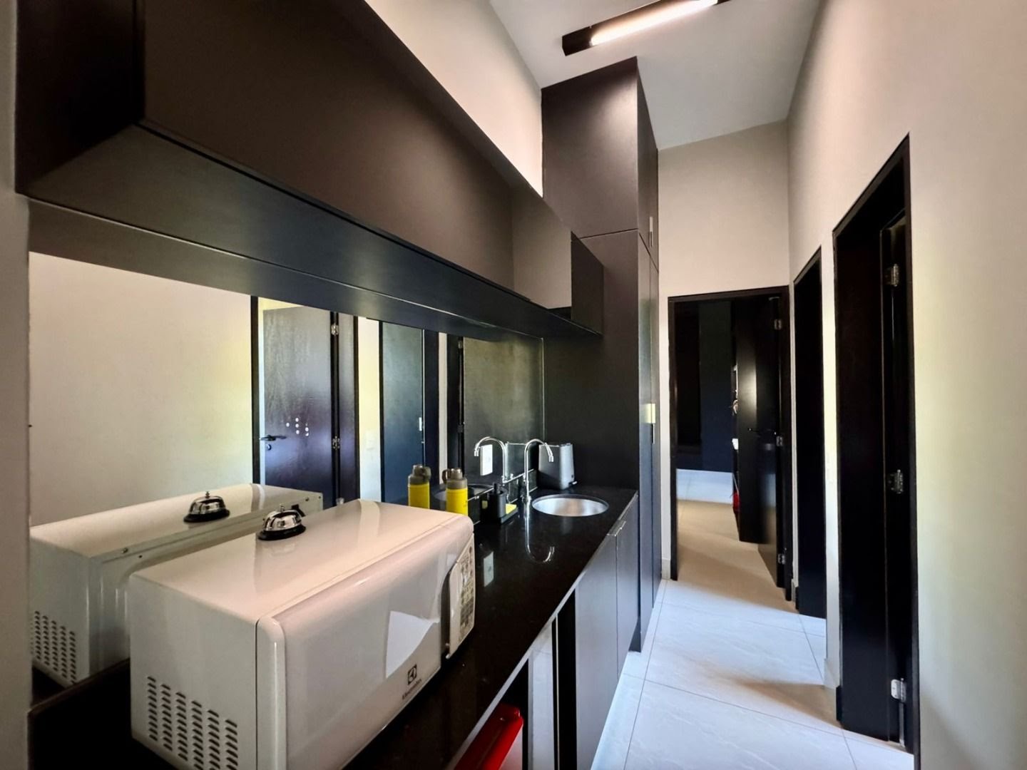 Casa para alugar com 3 quartos, 1 suíte, 6 vagas e 265m² no Alphaville, Ribeirão Preto (SP) — foto 25 de 30