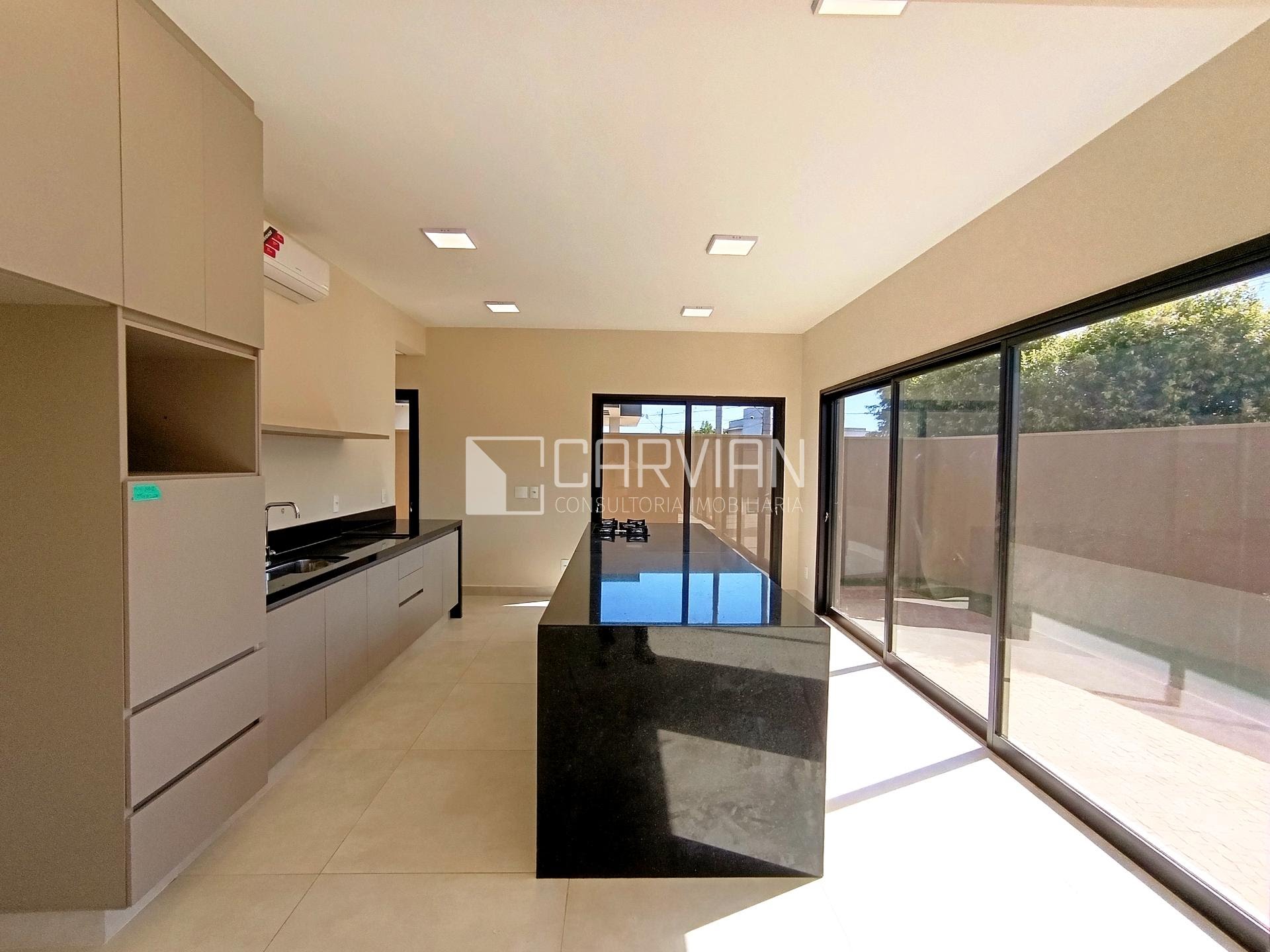 Casa à venda com 3 quartos, 3 suítes, 4 vagas e 180m² no Jardim Valência, Ribeirão Preto (SP) — foto 8 de 30