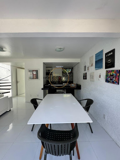 Casa à Venda em Campinho, Porto Seguro: 2 Suítes, 100m², R$850mil