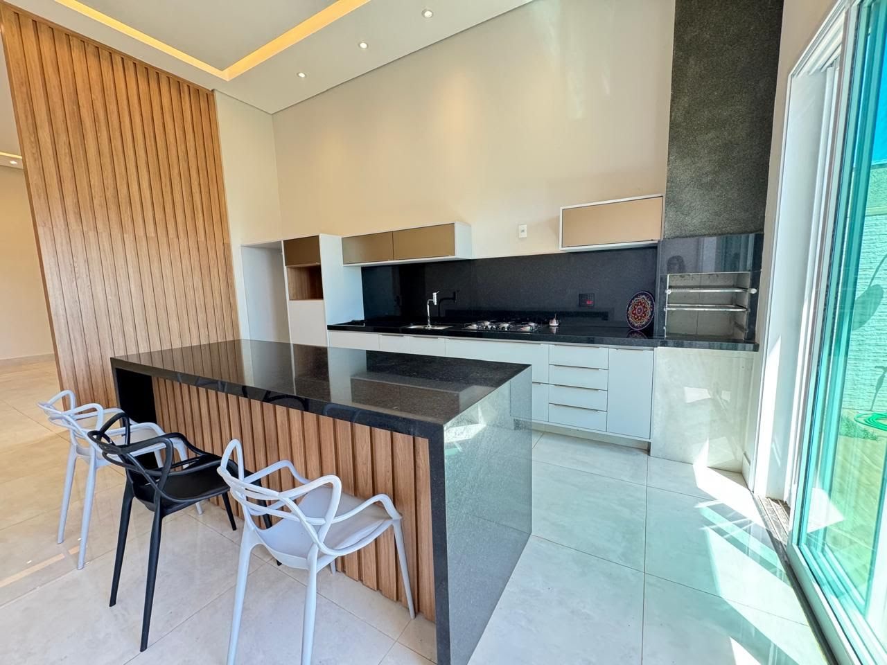 Casa à venda com 4 quartos, 4 suítes, 4 vagas e 185m² no Loteamento Terras de Florença, Ribeirão Preto (SP) — foto 6 de 30