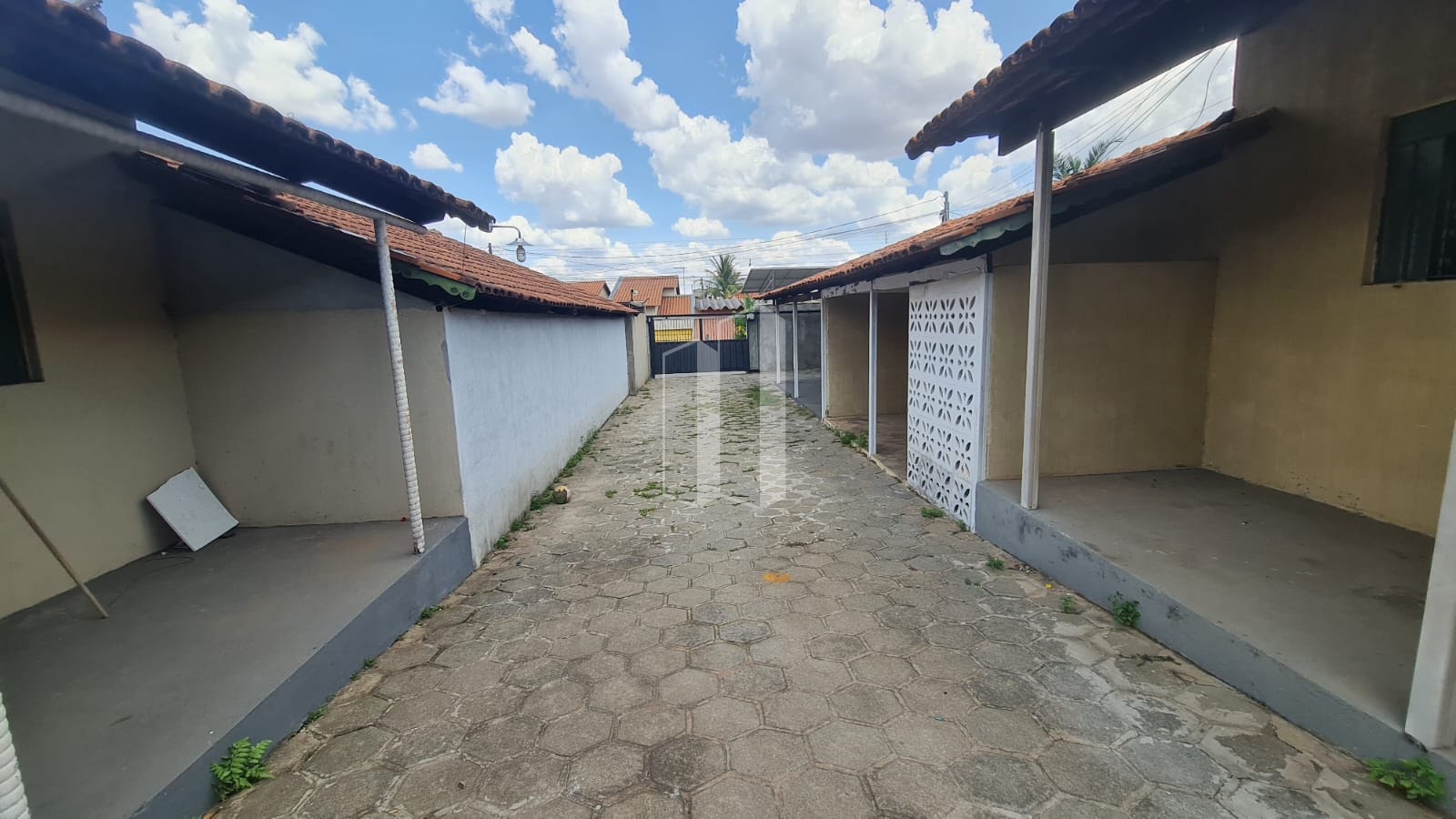 Casa à venda com 6 quartos, 2 banheiros e 720m² no Mansões Paraíso, Aparecida de Goiânia (GO) — foto 8 de 10