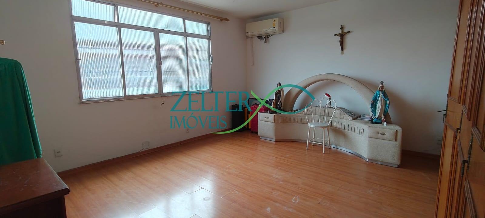 Casa à venda com 4 quartos, 1 suíte, 3 vagas e 345m² no Irajá, Rio de Janeiro (RJ) — foto 9 de 30