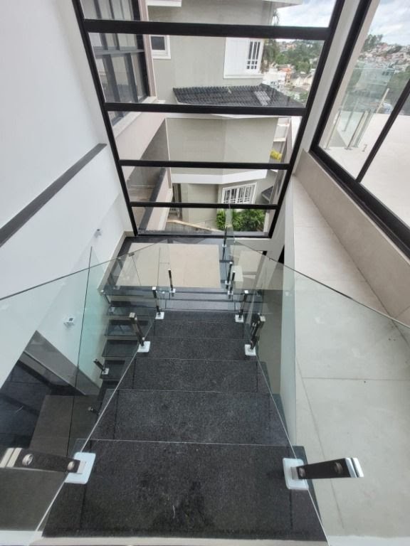 Casa à venda com 4 quartos, 4 suítes, 6 vagas e 441m² no Condominio Arujazinho V, Arujá (SP) — foto 5 de 19