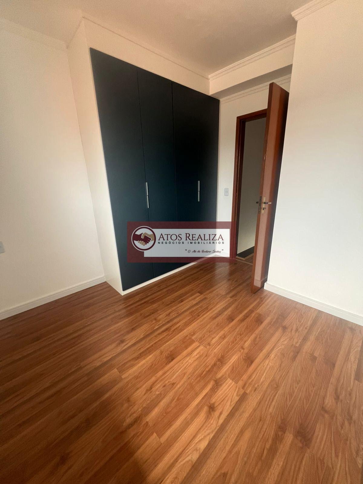 Casa à venda com 3 quartos, 1 suíte, 2 vagas e 110m² no Interlagos, São Paulo (SP) — foto 6 de 9