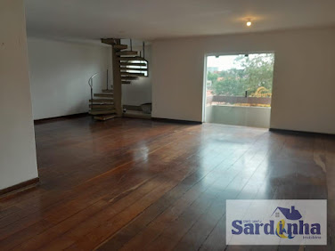 Sobrado à Venda no Morumbi SP: 5 Dorms, 4 Suítes, 394m²