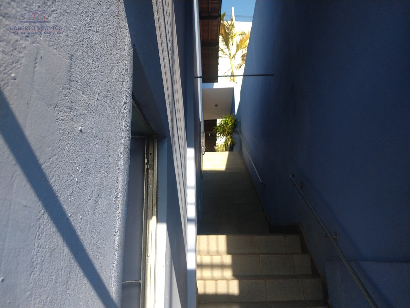 Escadas de acesso, outra vista