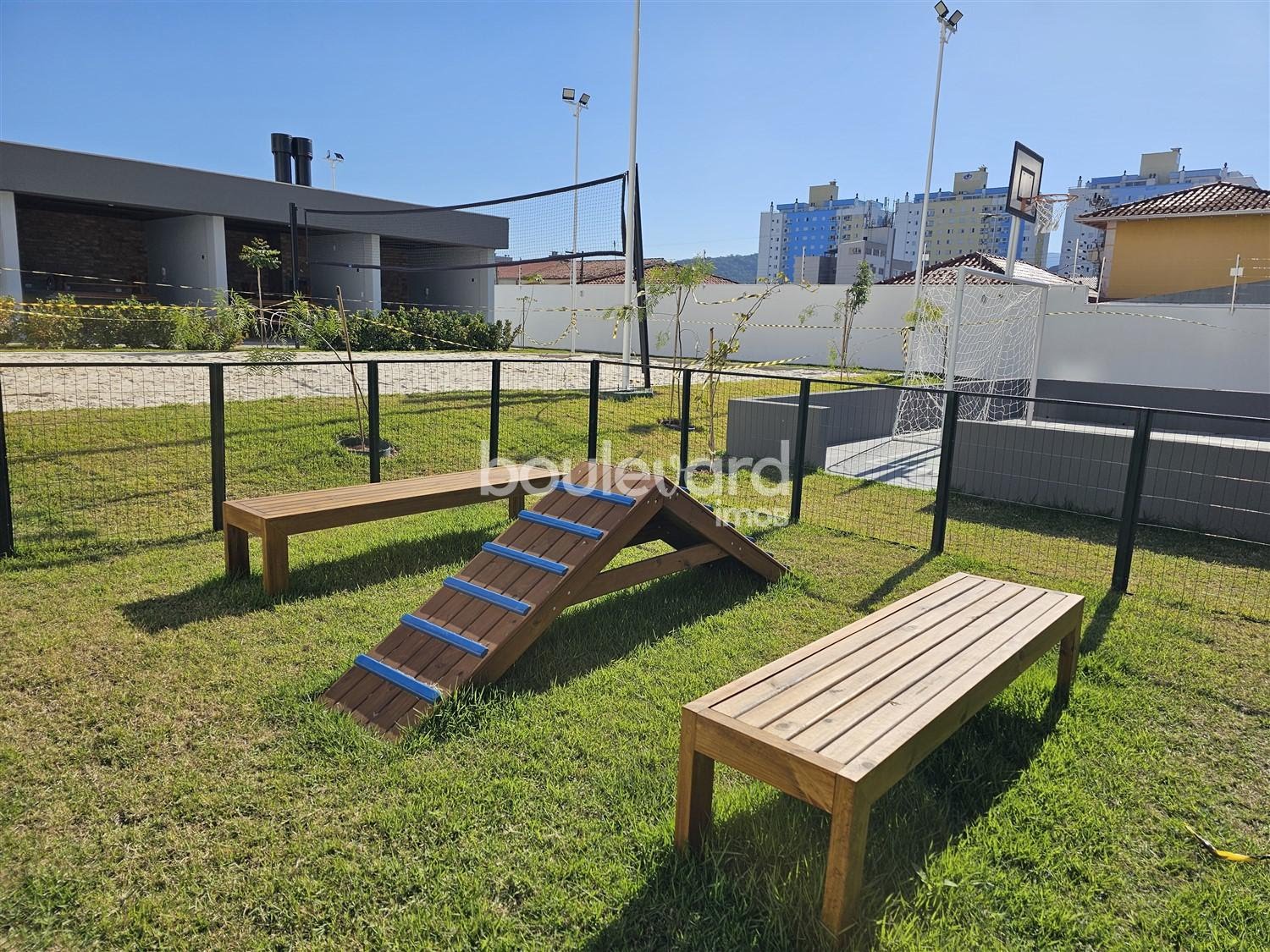 Apartamento à venda com 3 quartos, 1 suíte, 1 vaga e 75m² no Areias, São José (SC) — foto 23 de 30