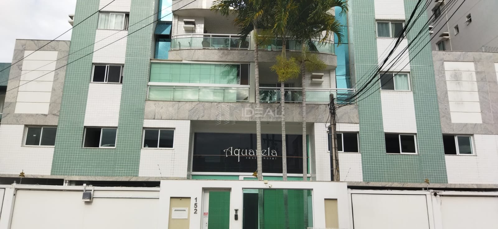 Apartamento com área externa no Flamboyant
