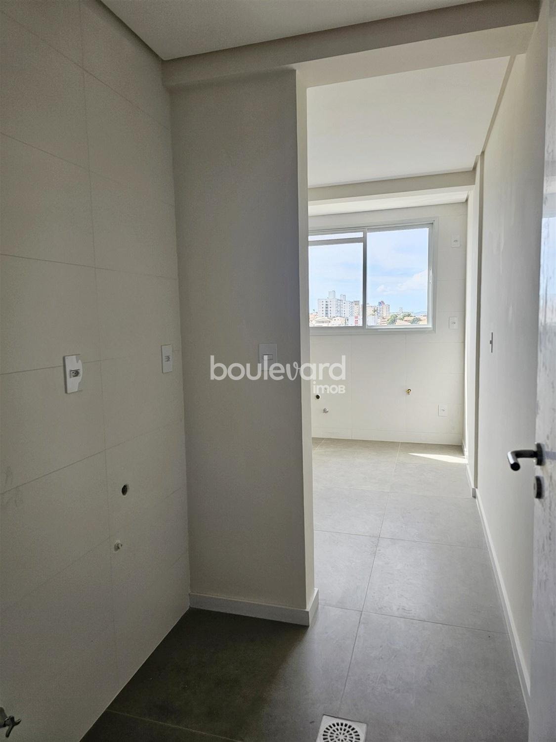 Apartamento à venda com 2 quartos, 1 suíte, 1 vaga e 70m² no Ipiranga, São José (SC) — foto 4 de 22