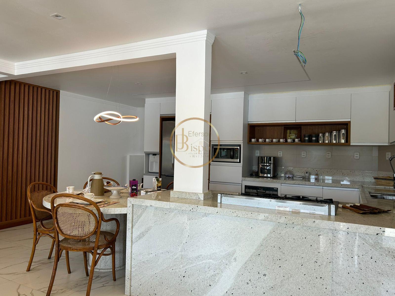 Casa à venda com 4 quartos, 4 suítes, 3 vagas e 390m² no Village 2, Porto Seguro (BA) — foto 8 de 24