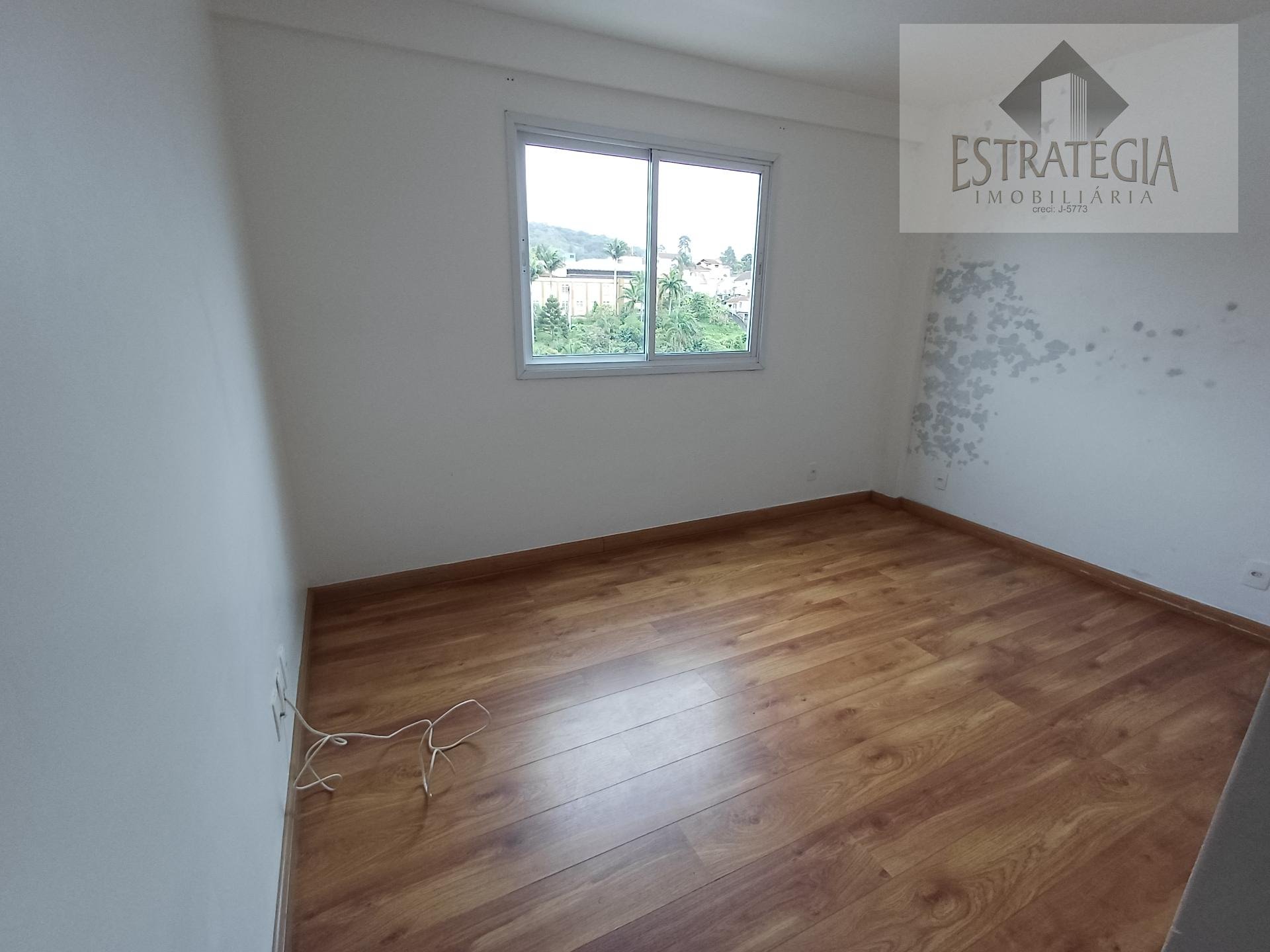 Apartamento à venda com 3 quartos, 1 suíte, 2 vagas e 95m² no Coronel Veiga, Petrópolis (RJ) — foto 8 de 19