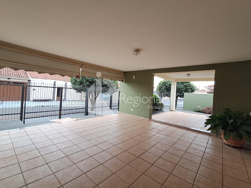 Casa em Cidade Jardim  -  Jaboticabal