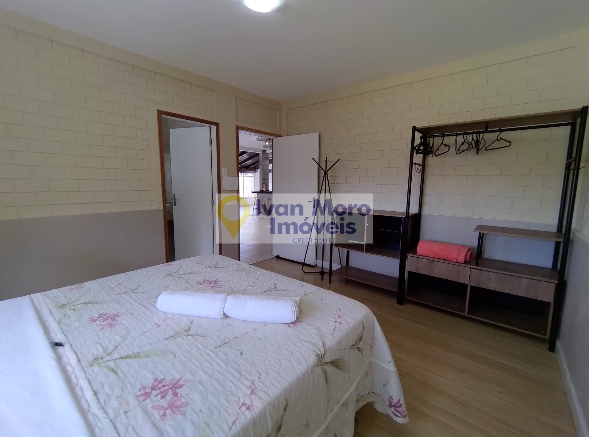 Casa para alugar com 4 quartos, 1 suíte, 4 vagas e 250m² no Daniela, Florianópolis (SC) — foto 29 de 30