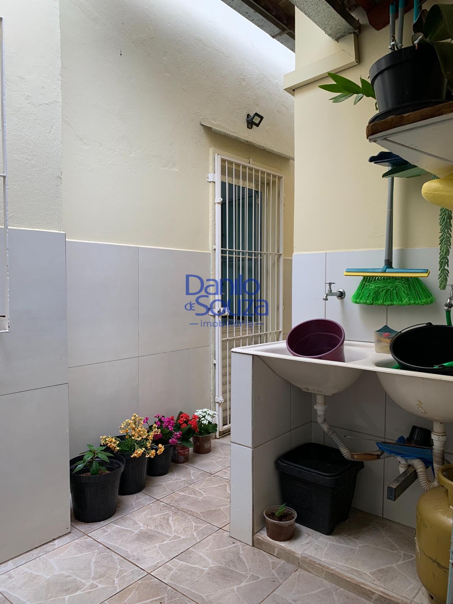 Casa à venda com 2 quartos, 1 banheiro, 2 vagas e 240m² no Parque das Mangabeiras IV, Araxá (MG) — foto 17 de 22