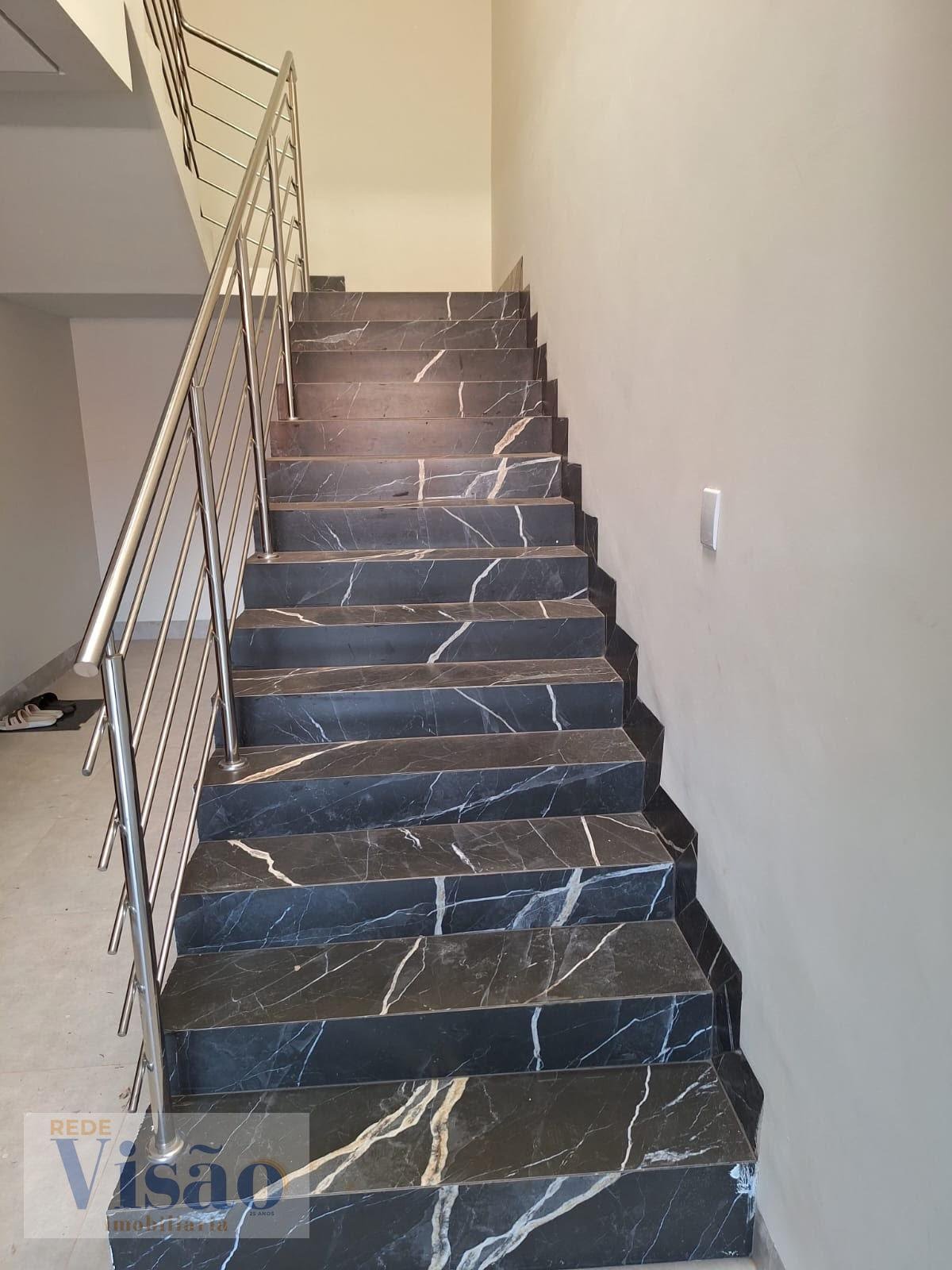 Apartamento à venda com 2 quartos, 2 banheiros, 2 vagas e 70m² no Vila Mariana, Paracatu — foto principal