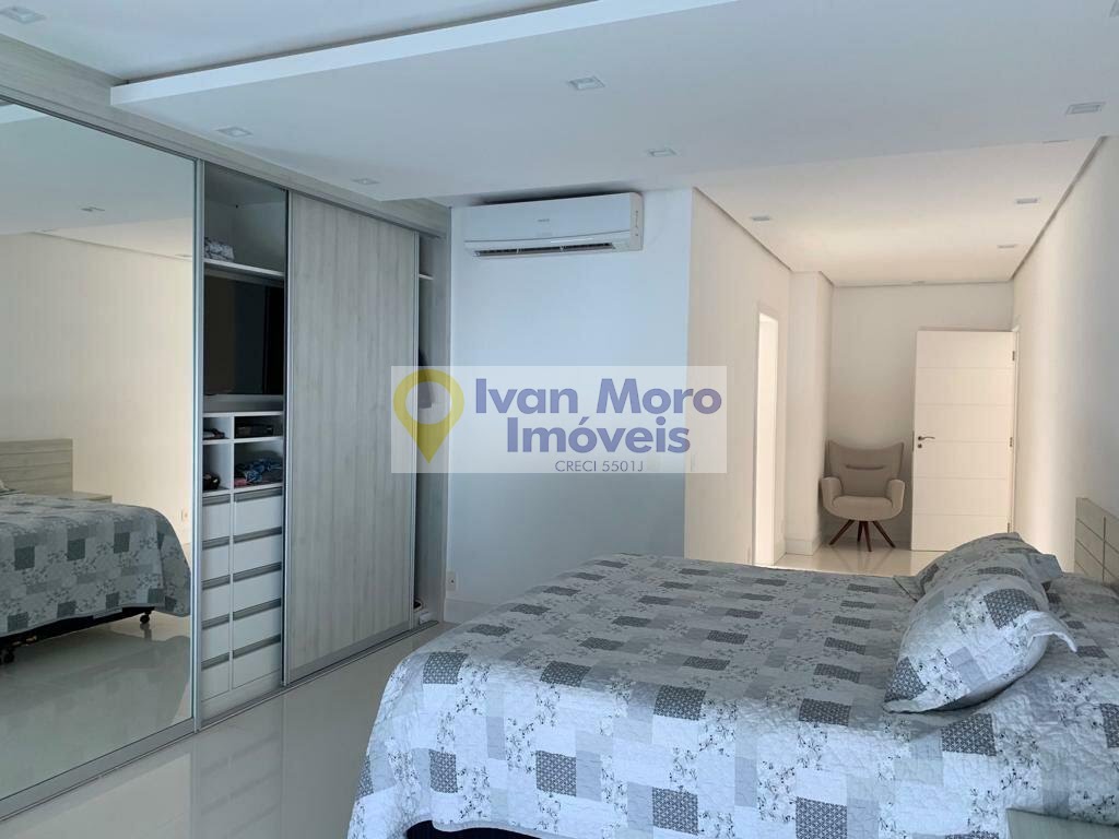 Casa à venda com 8 quartos, 7 suítes, 10 vagas e 950m² no Jurerê Internacional, Florianópolis (SC) — foto 27 de 30