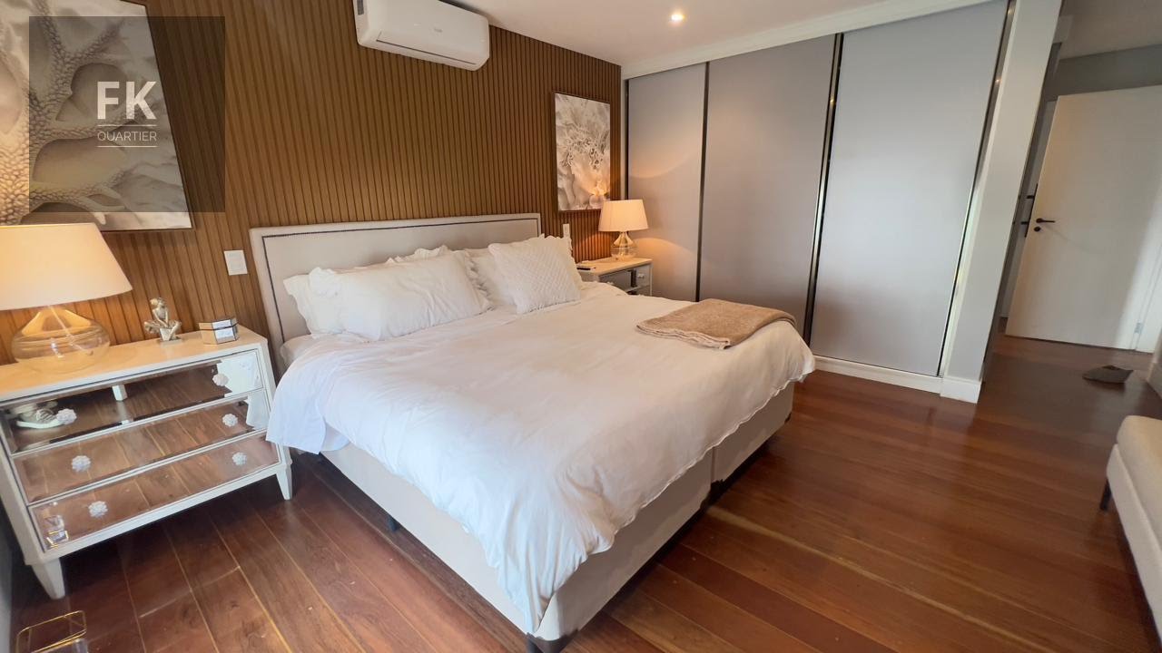Casa à venda com 5 quartos, 4 suítes, 4 vagas e 300m² no Alphaville, Santana de Parnaíba (SP) — foto 28 de 30