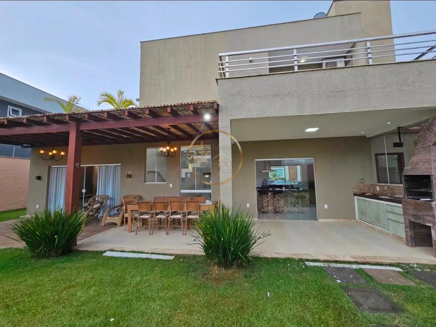 Casa à venda com 4 quartos, 4 suítes, 2 vagas e 300m² no Outeiro São Francisco, Porto Seguro (BA) — foto 3 de 11