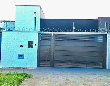 Casa 1 suíte e 2 quartos