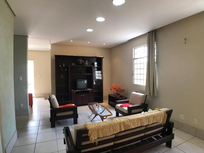 Casa à venda com 3 quartos, 1 suíte, 4 vagas e 358m² no Minascaixa, Belo Horizonte (MG) — foto 3 de 29