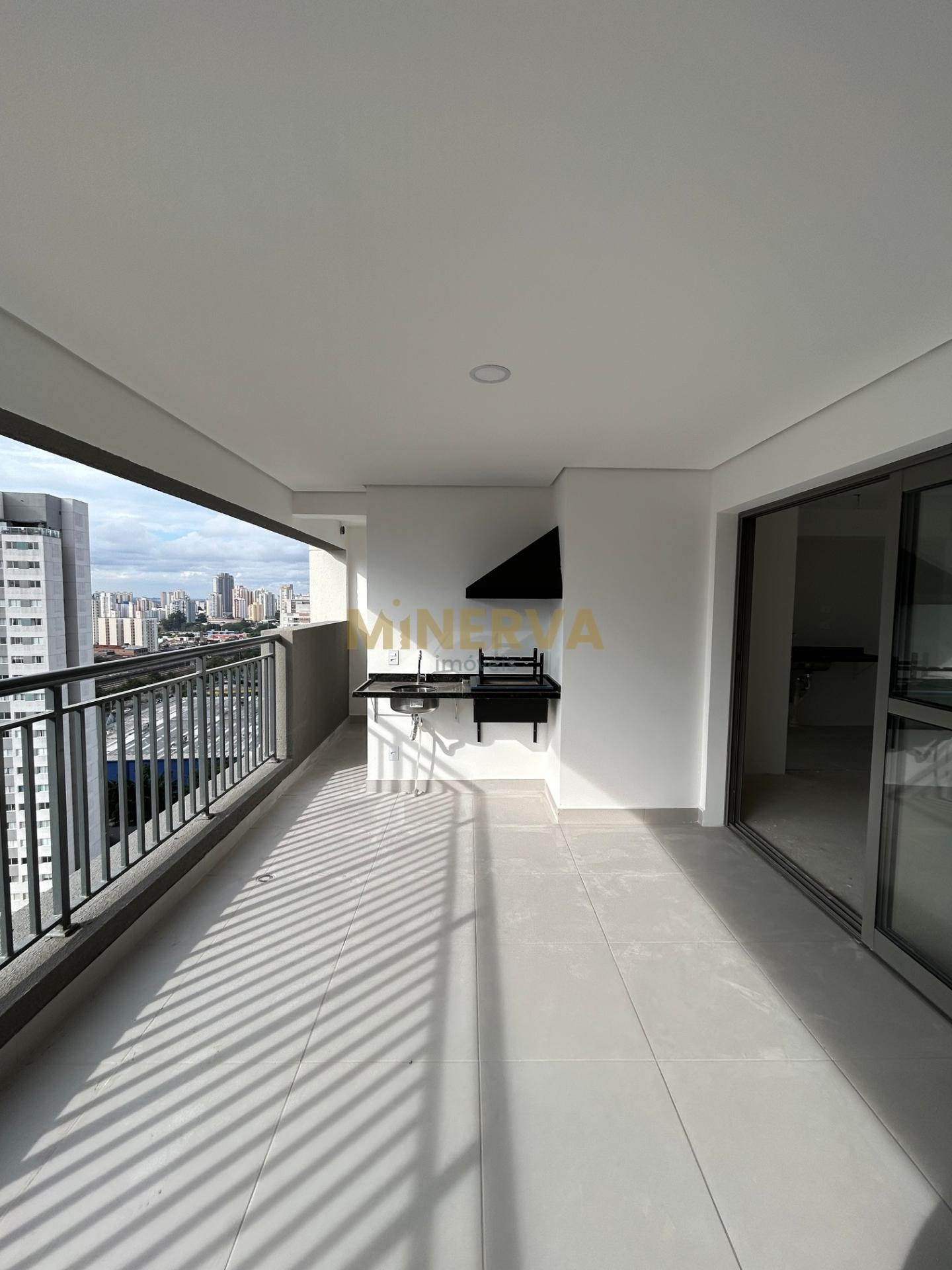 Apartamento à venda com 3 quartos, 4 banheiros, 2 vagas e 125m² no Quarta Parada, São Paulo — foto principal