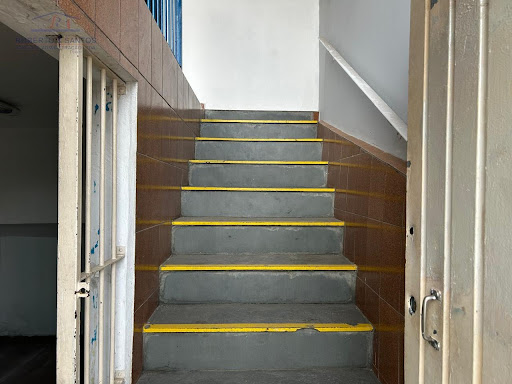 Escadas de acesso