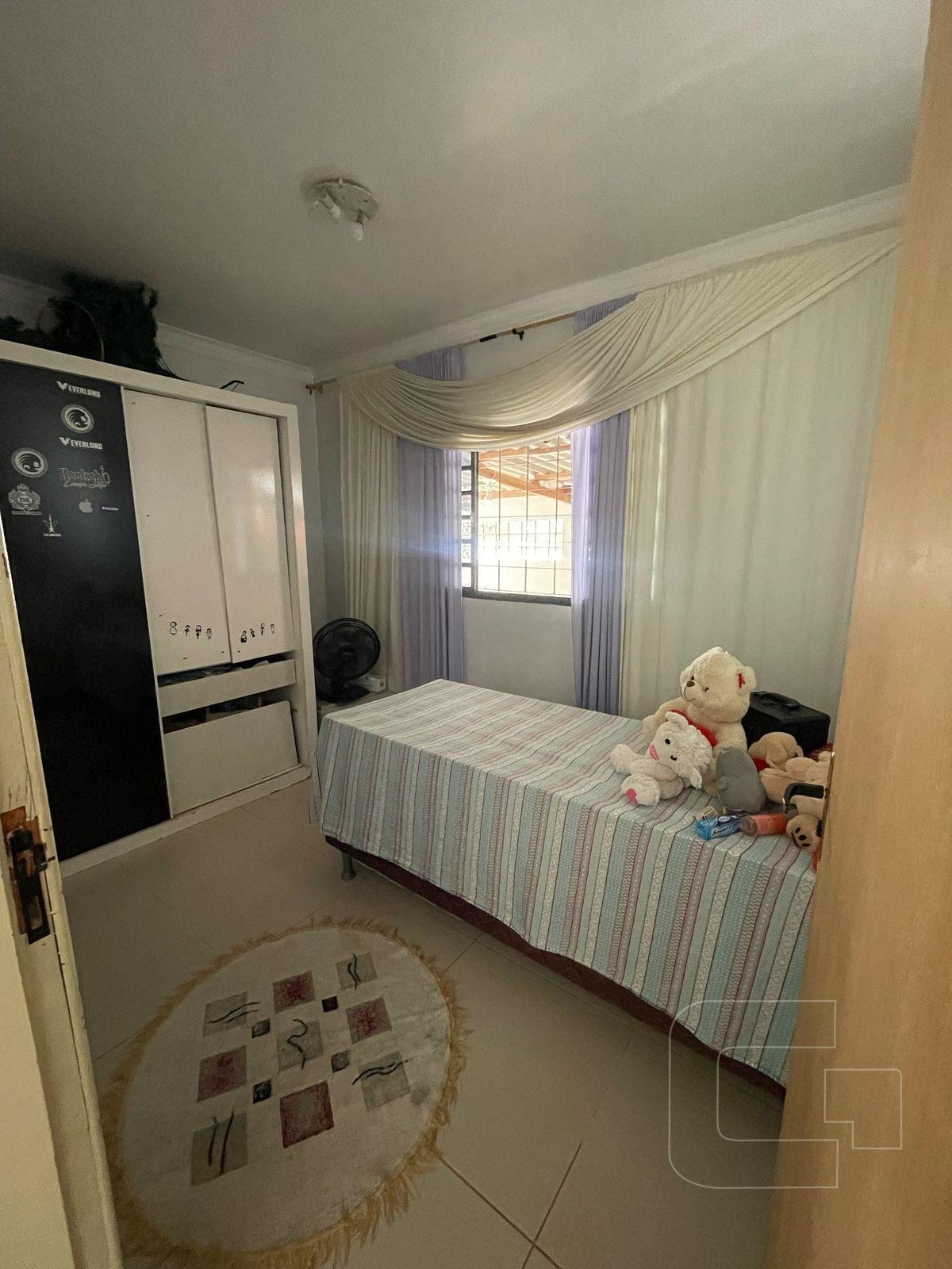 Casa à venda com 3 quartos, 4 vagas e 278m² no Jardim Flamingos, Apucarana (PR) — foto 21 de 26