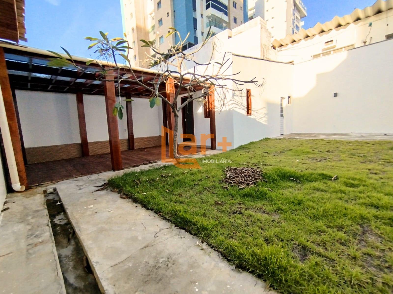 Casa à venda com 3 quartos, 2 suítes, 4 vagas e 370m² no Atalaia, Aracaju (SE) — foto 13 de 19