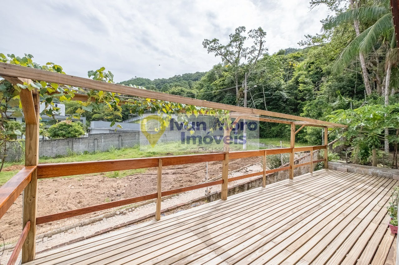 Casa à venda com 5 quartos, 2 suítes, 4 vagas e 465m² no Cachoeira do Bom Jesus, Florianópolis (SC) — foto 25 de 30