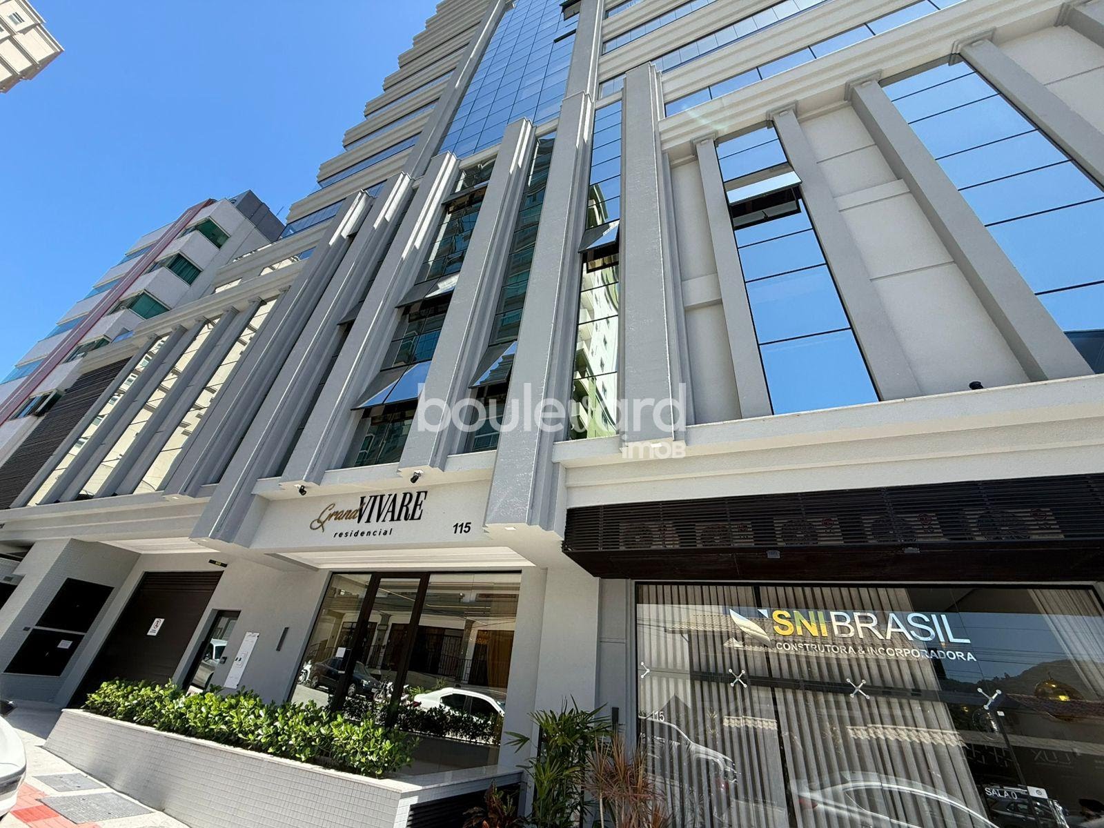 Apartamento à venda com 3 quartos, 3 suítes, 2 vagas e 127m² no Centro, Itapema (SC) — foto 3 de 30