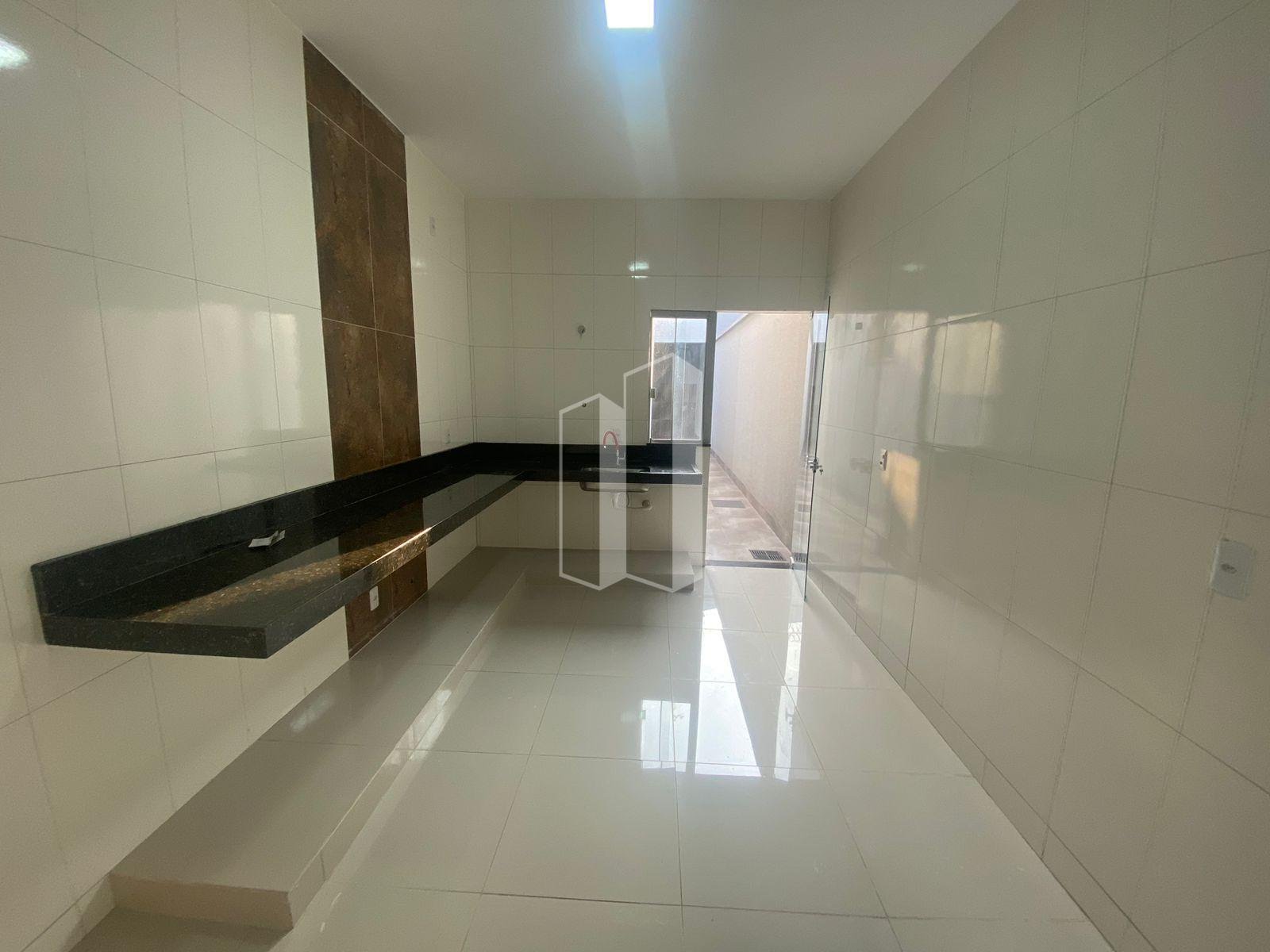 Casa à venda com 3 quartos, 3 suítes, 4 vagas e 140m² no Jardim Atlântico, Goiânia (GO) — foto 2 de 18