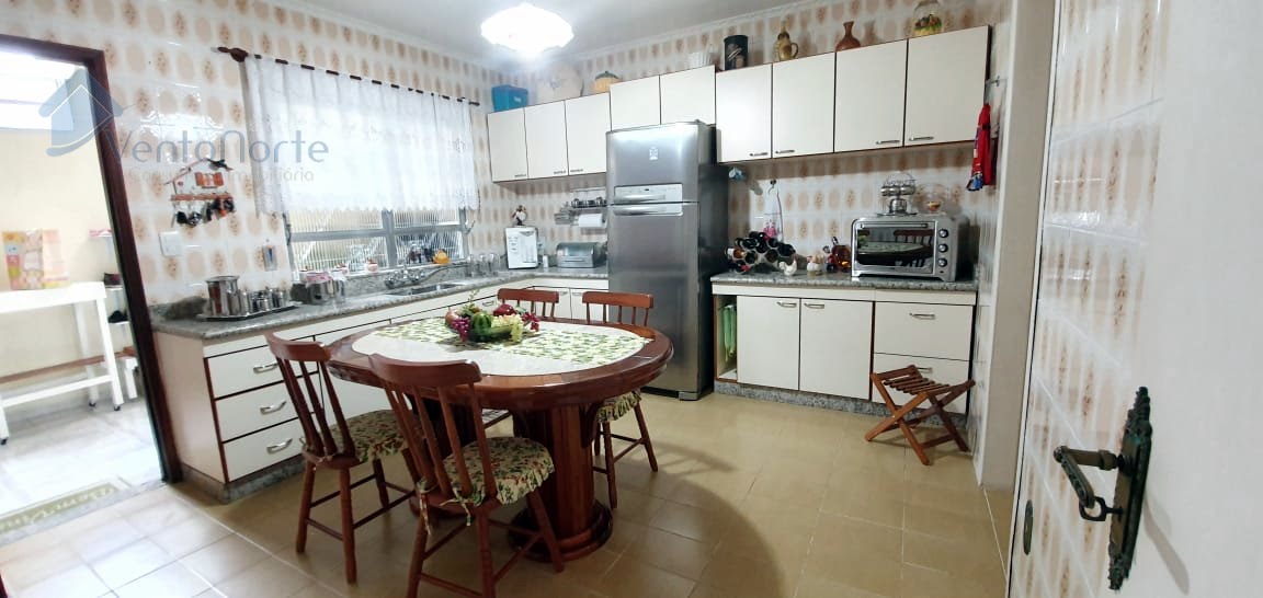 Casa à venda bairro Pantanal
