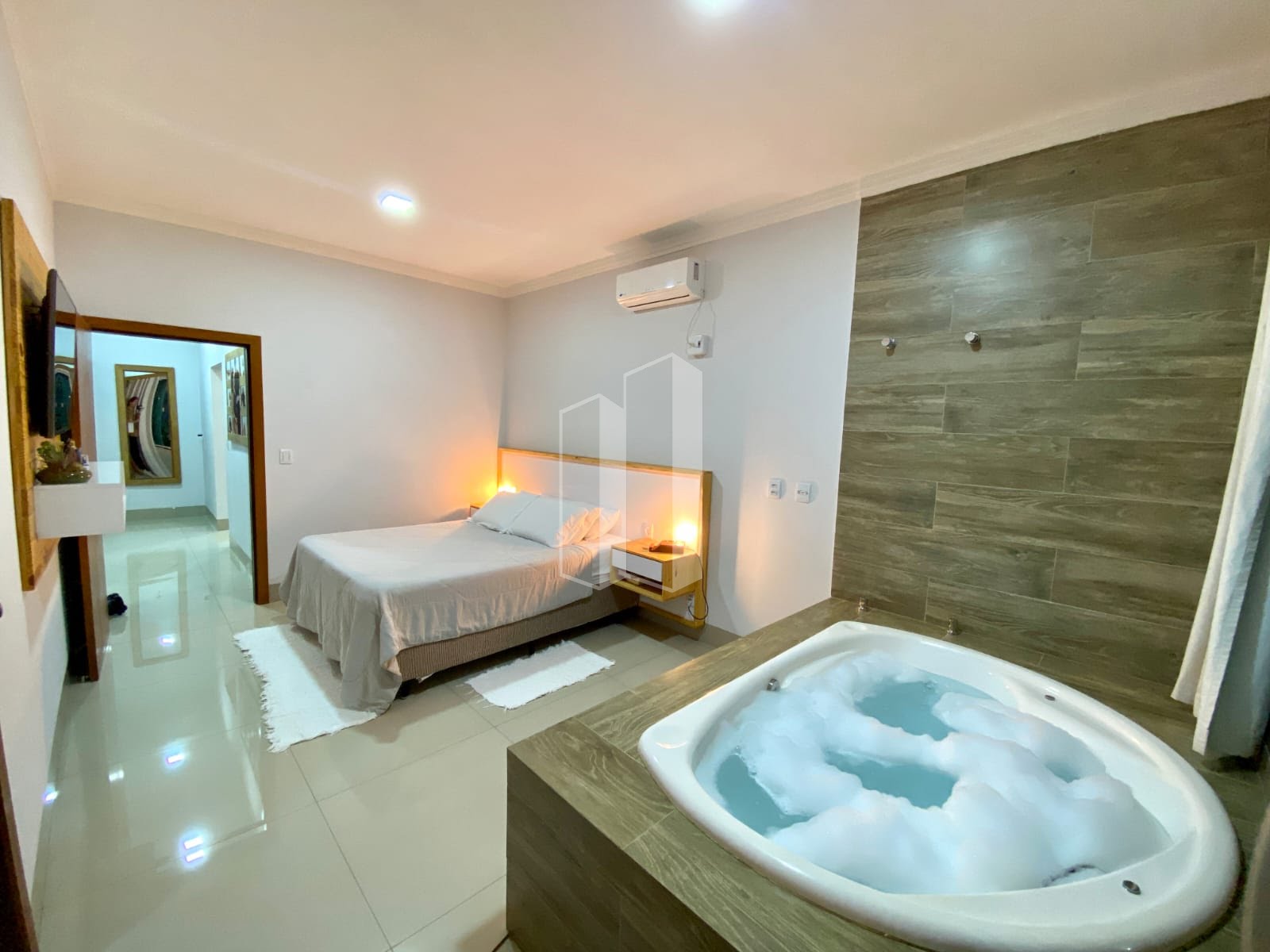 Casa à venda com 4 quartos, 4 suítes, 4 vagas e 320m² no Jardim Venezuela, Morrinhos (GO) — foto 15 de 30