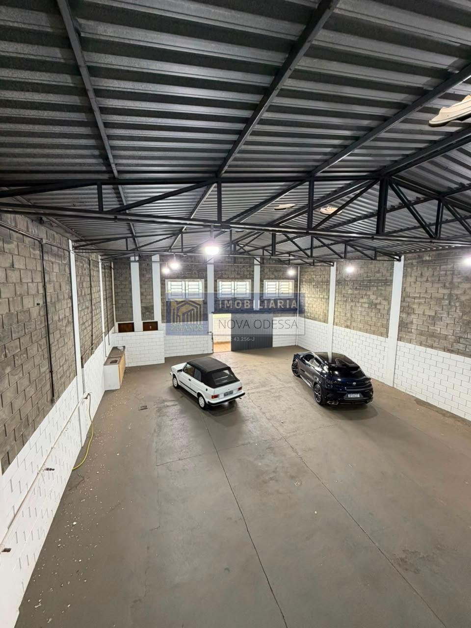 Galpão para Locação em Nova Odessa | 269m², 3 Banheiros