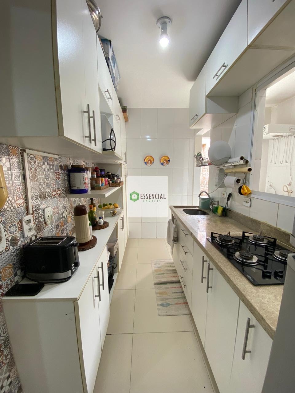 Cozinha com armários