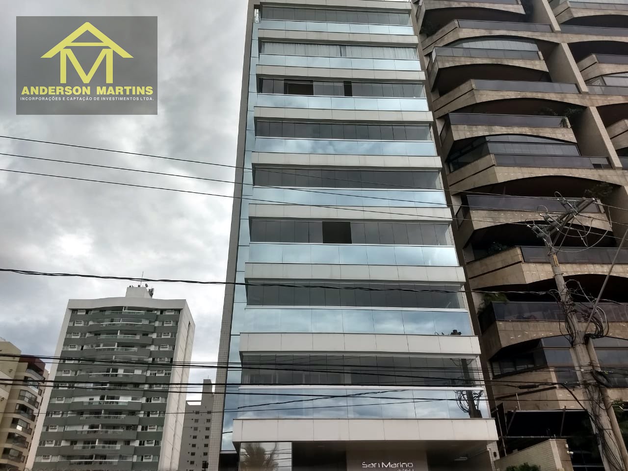 Apartamento à venda com 4 quartos, 5 banheiros, 2 vagas e 335m² no Praia da Costa, Vila Velha (ES) — foto 17 de 20