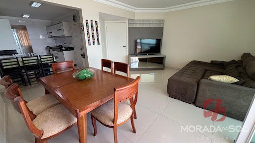 Apartamento frente mar em Meia Praia  -  Itapema