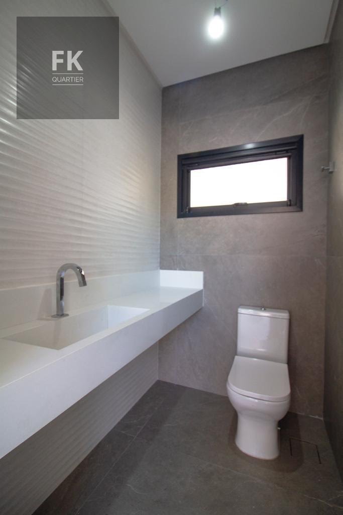 Casa à venda com 4 quartos, 4 suítes, 6 vagas e 430m² no Alphaville Residencial Dois, Barueri (SP) — foto 24 de 30