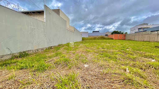 Lote / Terreno em Residencial Village  -  Catalão