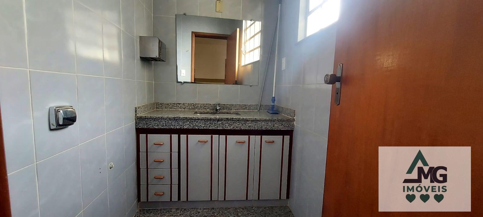 Comercial à venda com 1 banheiro e 46m² no Centro, Três Corações (MG) — foto 10 de 17