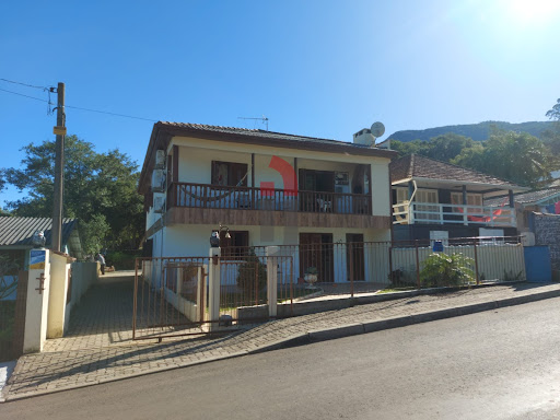 Casa Sobrado no Tombador  -  Osório