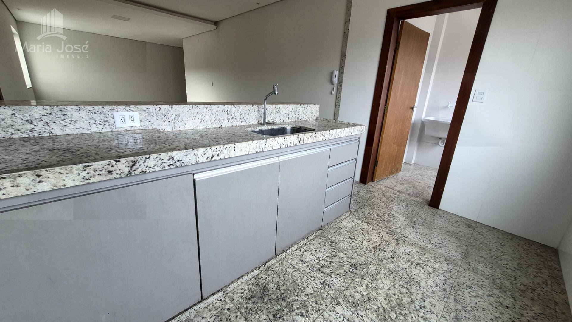 Apartamento à venda com 3 quartos, 1 suíte, 1 vaga e 100m² no Jardim Cambuí, Sete Lagoas (MG) — foto 7 de 22
