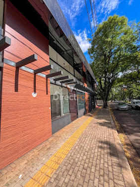 Salas Comerciais para Aluguel - Na Av. Paraná em frente à Lobby  