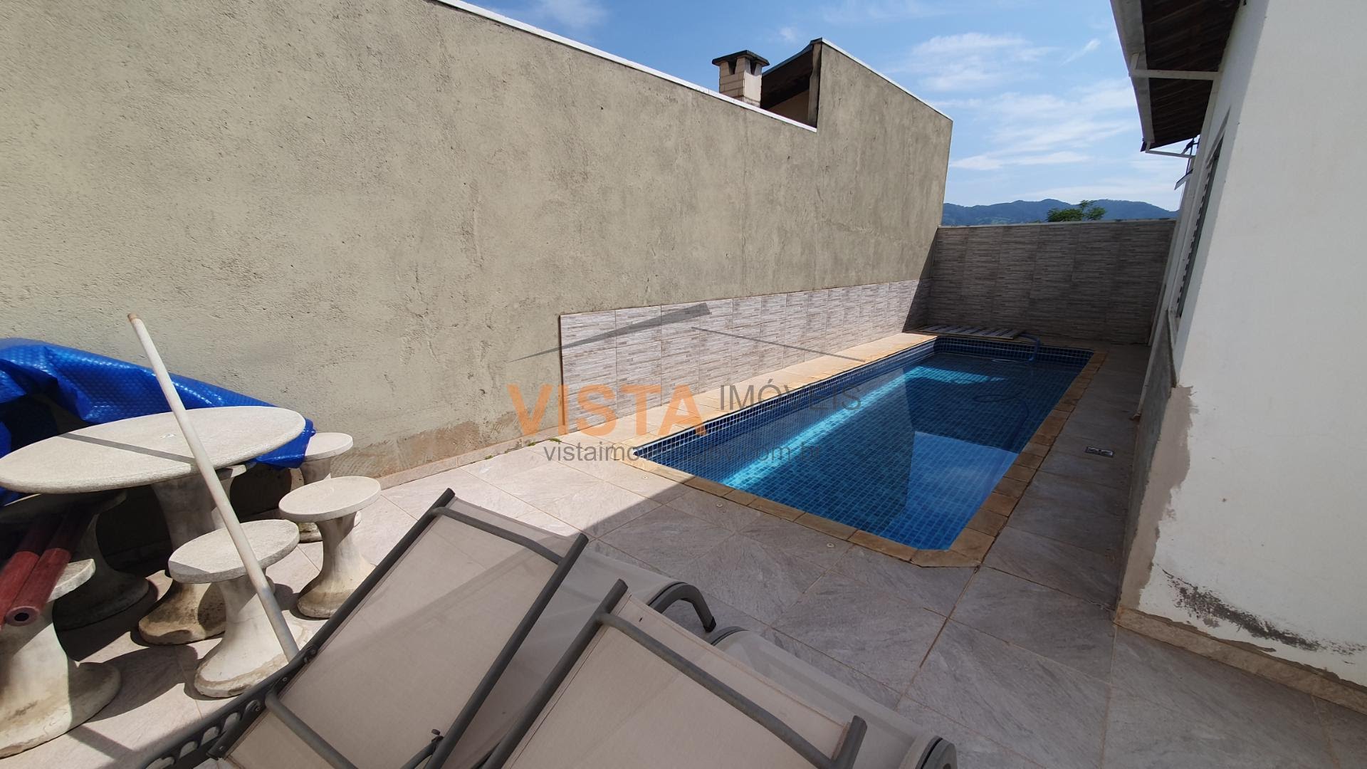 Casa à venda com 3 quartos, 1 suíte, 4 vagas e 160m² no Terras de São José, São João da Boa Vista (SP) — foto 16 de 17
