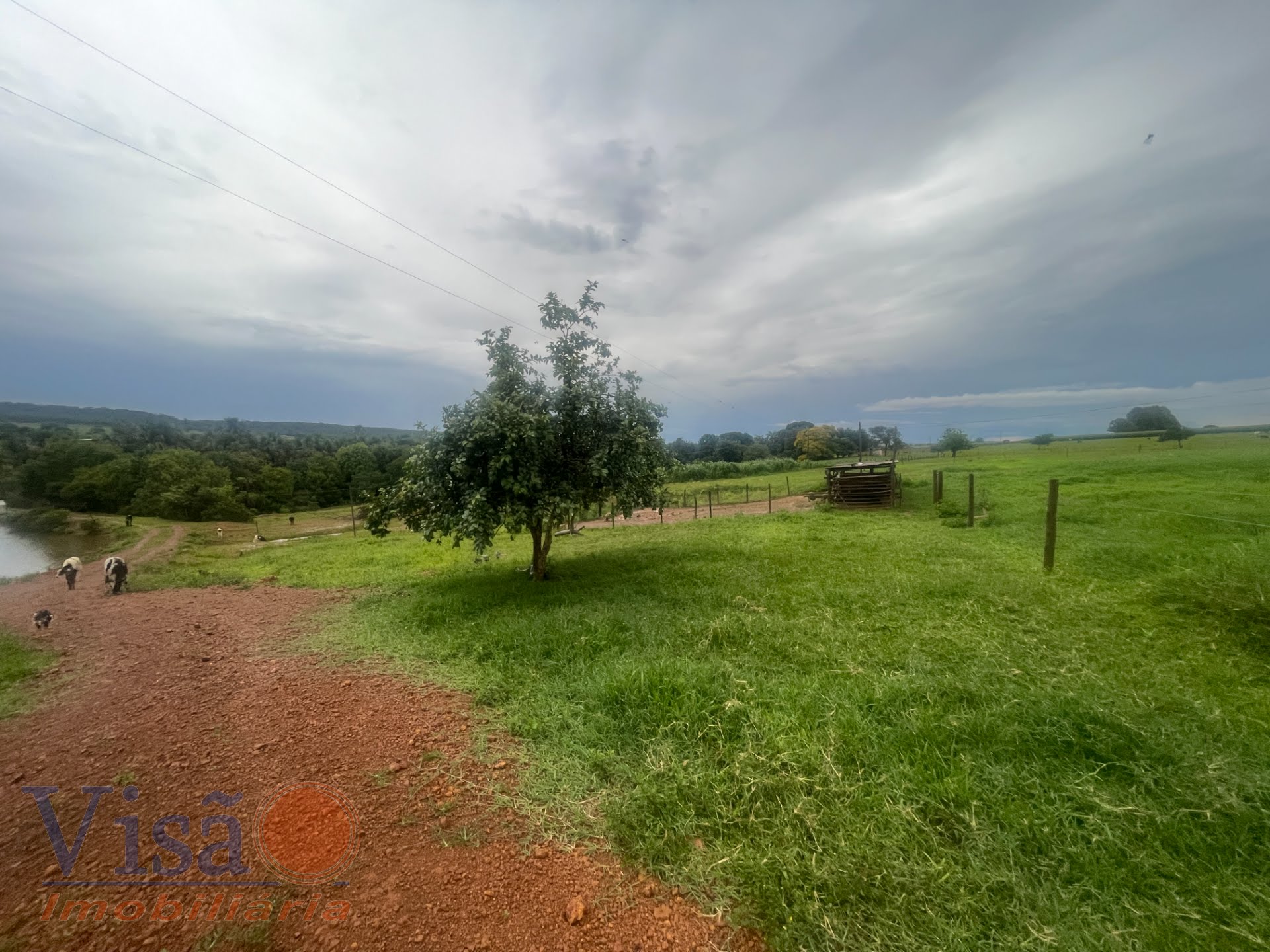 Rural à venda com 90m² de terreno no Área Rural de Paracatu, Paracatu (MG) — foto 2 de 23